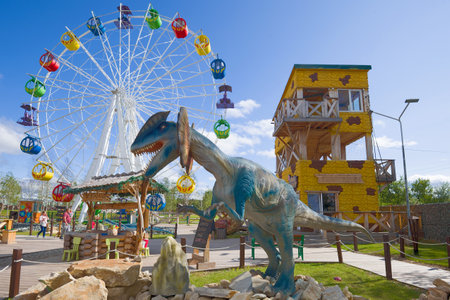 KIROV, RUSSIA - AUGUST 30, 2017: Dilophosaurus sculpture in the children's parkのeditorial素材