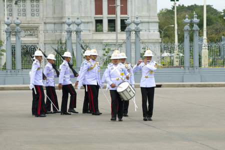 BANGKOK, THAILAND - JANUARY 03, 2019: The marching royal guards at the tAnanda Samakhom Throne Hall. Divorce guardのeditorial素材