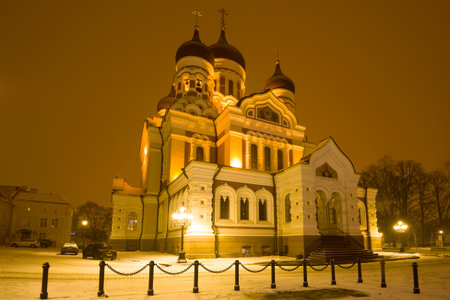 TALLINN, ESTONIA - MARCH 08, 2018: Alexander Nevsky Orthodox Cathedral on a March late eveningのeditorial素材