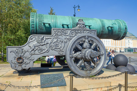 MOSCOW, RUSSIA - AUGUST 31, 2019: Tsar Cannon close-up on a sunny August day. The Moscow Kremlinのeditorial素材