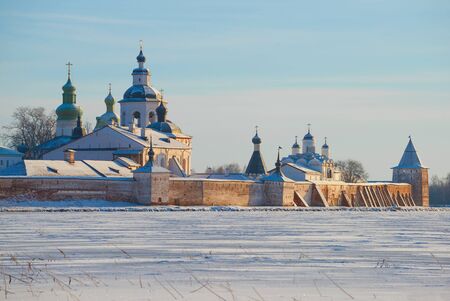 December day near the walls of the Kirillo-Belozersky monastery. Vologda region, Russiaの写真素材