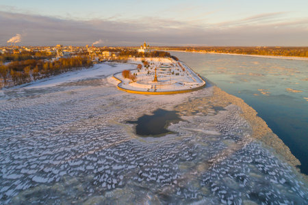 The arrow of the Volga and Kotorosl rivers on a sunny January evening (aerial photography). Yaroslavl, Golden Ring of Russiaのeditorial素材