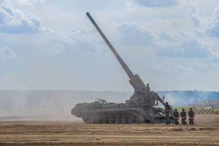 ALABINO, RUSSIA - AUGUST 25, 2020: Self-propelled artillery unit 2S7M "Malka" in combat position. Fragment of the demonstration program of the international military forum "Army-2020"のeditorial素材