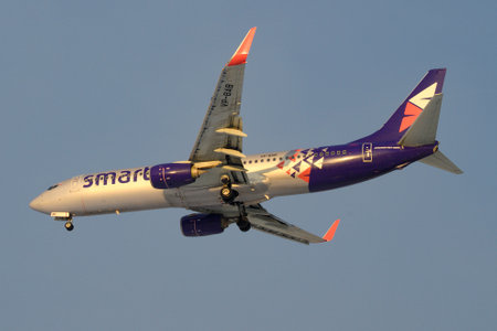 ST. PETERSBURG, RUSSIA - DECEMBER 21, 2021: Boeing 737-800 (VP-BAB) of Smartavia Airlines on the glide pathのeditorial素材