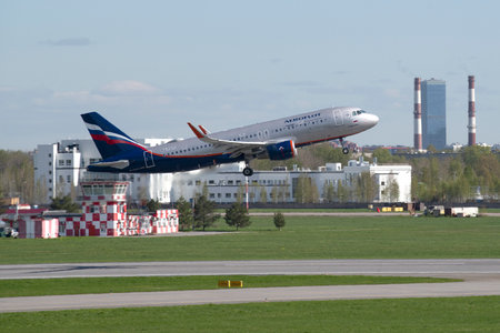SAINT PETERSBURG, RUSSIA - MAY 20, 2022: Airbus A321-200 "S. Chelyuskin" (RA-73793) of Aeroflot airlines on takeoff on a May morningのeditorial素材