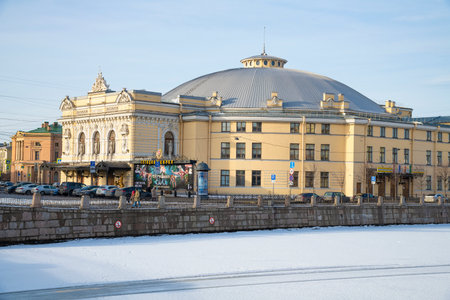 SAINT PETERSBURG, RUSSIA - FEBRUARY 09, 2023: The building of the oldest circus in Russia (Cinizelli Circus) on a February afternoonのeditorial素材