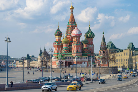 MOSCOW, RUSSIA - APRIL 14, 2021: Saint Basil's Cathedral in the cityscape on a sunny April dayのeditorial素材