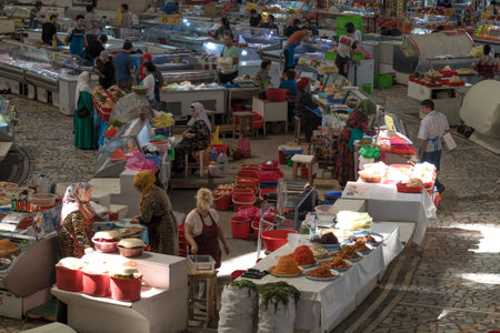 TASHKENT, UZBEKISTAN - SEPTEMBER 16, 2022: In the pavilion of Chorsu city marketのeditorial素材