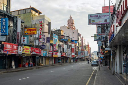 COLOMBO, SRI LANKA - FEBRUARY 22, 2020: Main Street on a early morningのeditorial素材