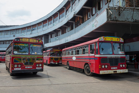 COLOMBO, SRI LANKA - FEBRUARY 22, 2020: On the central bus station of the Colomboのeditorial素材