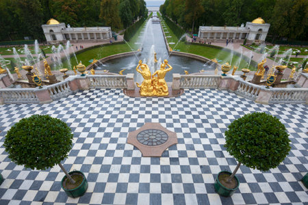 PETRODVORETS, RUSSIA - SEPTEMBER 16, 2020: Top view of the Grand Cascade terrace on a cloudy September afternoon. Peterhof Palace and Park Complexのeditorial素材