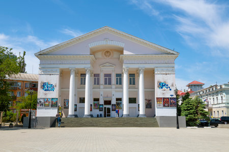 FEODOSIA, CRIMEA - MAY 18, 2024: The building of the cinema "Crimea" on a sunny May dayのeditorial素材