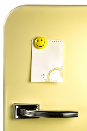 Blank note on fifties fridge door, copyspace for messageの写真素材