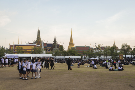 BANGKOK THAILAND - OCT 28 : the mourners at Sanam Luang, while the body of Thailand Bhumibol Adulyadej keep in Grand Palace on october, 28, 2016のeditorial素材