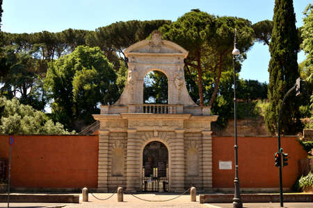 May 25th 2020, Rome, Italy: View of the entrance of Forum Romanum closed without tourists due to the phase 2 of lockdownのeditorial素材