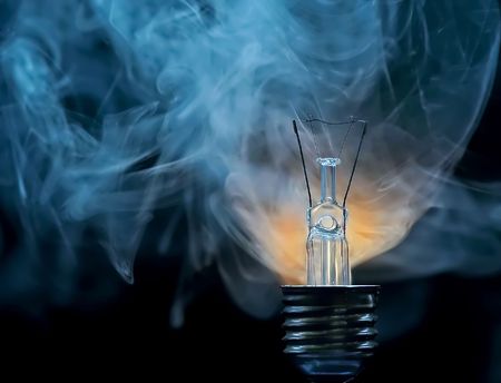 Shot of the cracked bulbの写真素材