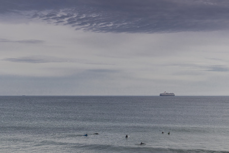 Sunset at surfers beach, carcavelos portugalの写真素材