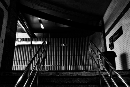 NYC/USA - 29 DEZ 2017 - nyc metro station stairsのeditorial素材