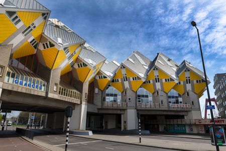 Yellow Cube Houses, Rotterdam, Hollandのeditorial素材
