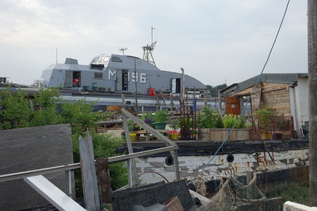 Houseboats of Shoreham, An amazing unique and fantastic collection of houseboats along the Shoreham-by-Sea riverbank on the River Adurのeditorial素材