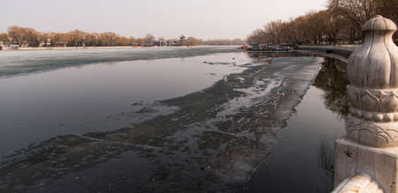 February 2020. Shichahai is a famous scenic area in the north-west part of Beijing, which includes three lakes, surrounding places of historical interest and scenic beauty and the remains of old-fashioned local residences, Hutong and Courtyard.のeditorial素材
