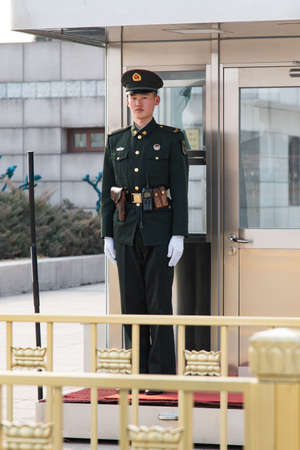 February 2020. Tiananmen Square is the large square near the center of Beijing, China, so called for the Tiananmen (literally, gate of Heavenly Peace) located to its north, which separates it from the Forbidden City.のeditorial素材