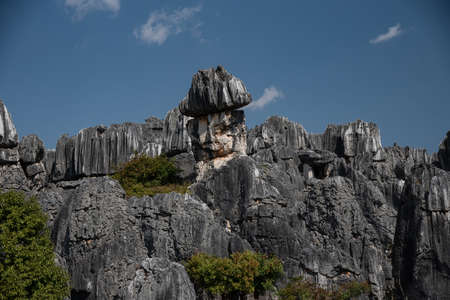 February 2019, Kuniming, Yunnan Stone Forest Geological Park, Shilin County. The Kunming Stone Forest, Shilin in Chinese, is a spectacular set of limestone groups and the representative of the karst landscape of southern China. Known since the Ming dynastのeditorial素材