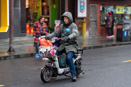 February 2019, Shanghai. People in the streets of the cityのeditorial素材