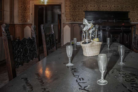 February 2022, dining room of an abandoned house, Urbex In northern Italy, urbexのeditorial素材