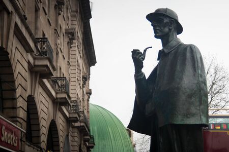 The Sherlock Holmes statue in Baker Street, London, UK.のeditorial素材