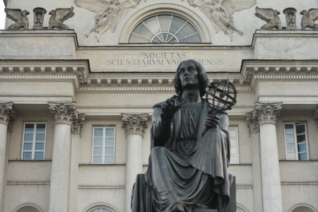 Statue of Copernicus in central Warsaw, Poland. Front view.のeditorial素材