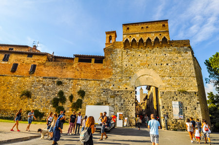 SAN GIMIGNANO, ITALY - CIRCA AUGUST 2016: High_dynamic_range (HDR) View of the city of San Gimignanoのeditorial素材