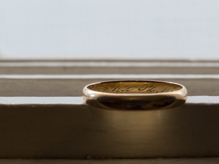 old wedding ringの写真素材