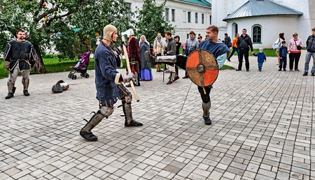 YAROSLAVL, RUSSIA - AUGUST 24: Joust is held on the territory of the monastery in the event of travel around the Golden Ring of Russia, Yaroslavl, August 24, 2013.のeditorial素材
