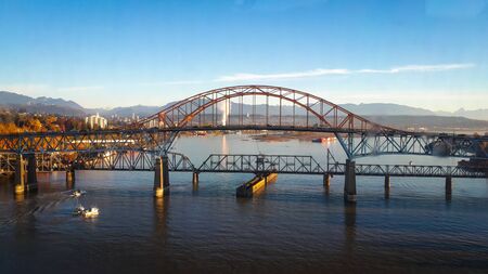 The New Westminster bridge in the morningのeditorial素材