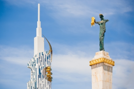 Medea statue holding the Golden Fleece in Batumi, Georgiaの写真素材