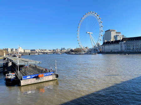 London in the UK in February 2022.  A view of the River Thames in Londonのeditorial素材