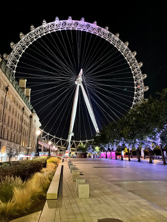 London in the UK in September 2022. A view of the London Eye in Londonのeditorial素材
