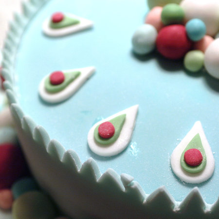 Cake with fondant decoration