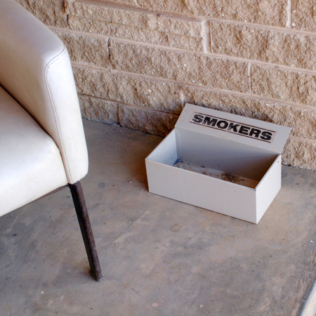 Ashtray on the floor.の写真素材