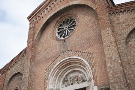 Forli, Italy - January 03, 2018 : 'San Mercuriale' churchのeditorial素材