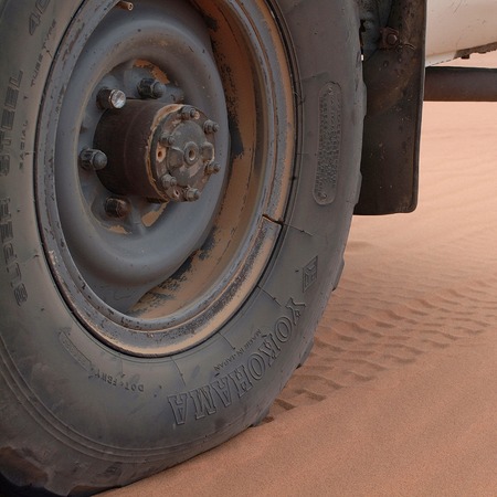Ubari Desert, Libya - May 04, 2002 : Land cruiser tyreのeditorial素材