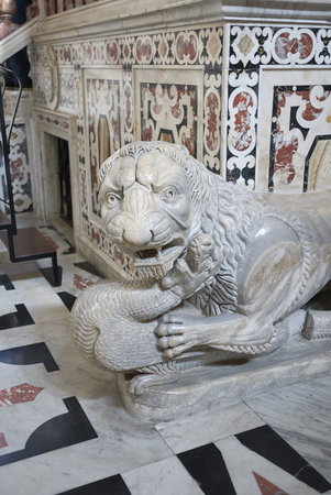 Cagliari, Italy - November 11, 2017 : The Lion (Leoni stilofori)のeditorial素材