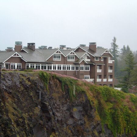 Snoqualmie, United States - March 12, 2003 : View of salish Lodgeのeditorial素材