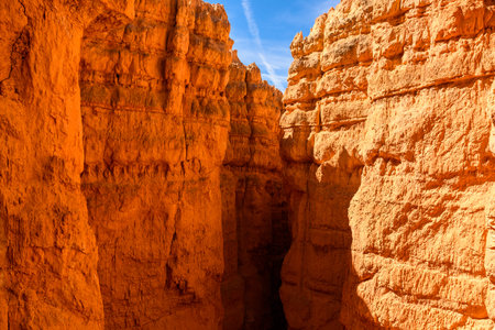 Bryce Canyon National Park - Hiking on the Queens Garden Trail and Najavo Loop into the canyon,...