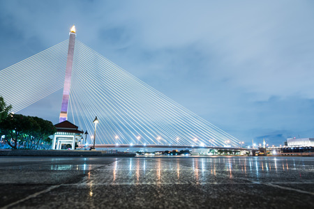 The Rama VIII Bridge is a cable-stayed bridge crossing the Chao Phraya River in Bangkok, Thailand.The bridge was opened on 7 May 2002 and inaugurated on 20 September, which is the birth anniversary of the late King Ananda Mahidol (Rama VIII)の写真素材