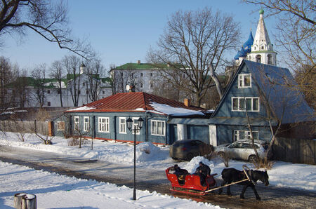 SUZDAL, RUSSIA - February 21, 2015: Winter day in the Russian cityのeditorial素材