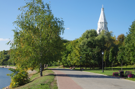 MOSCOW, RUSSIA - September 16, 2014: View of the Kolomenskoye estate and parkのeditorial素材