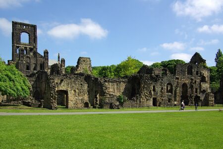 LEEDS, YORKSHIRE, UK - June 6, 2013: Kirkstall Abbeyのeditorial素材