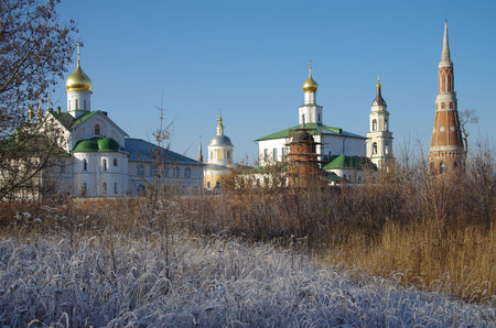 KOLOMNA, RUSSIA - November 22, 2014: Old Golutvin Monasteryのeditorial素材